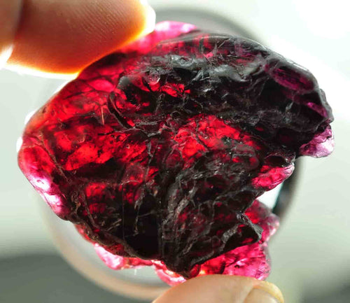 Painite Doğal Taşı: Özellikleri, Çıkarıldığı Bölgeler ve Kullanım Alanları