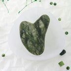 Yeşim Taşı Gua Sha Yüz Masaj Taşı Kalpli