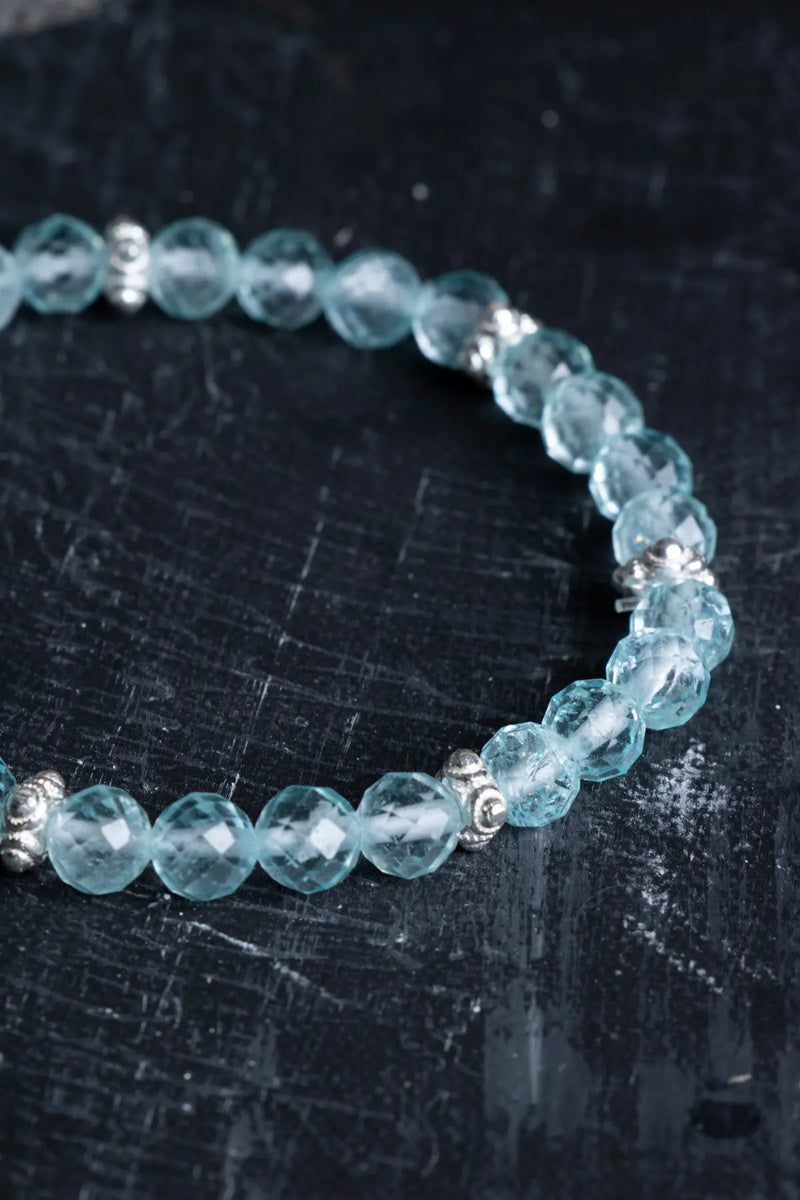 Sertifikalı Topaz Gümüş Aparatlı 6 mm Doğaltaş Bileklik - Görsel 2 - Safnaturel