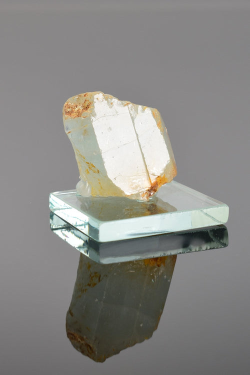 Akuamarin Doğal Taş Standlı Ham Parça