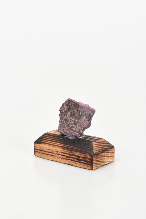 Kemererit Doğal Taş Standlı Ham Parça