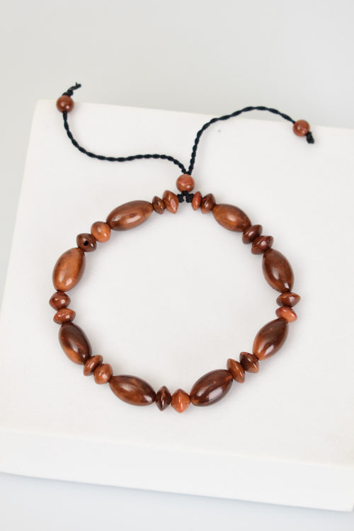 Kuka Macrame Knitted Bracelet Barley Cut