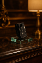 Turmalin Doğal Taş Cam Standlı Ham Parça