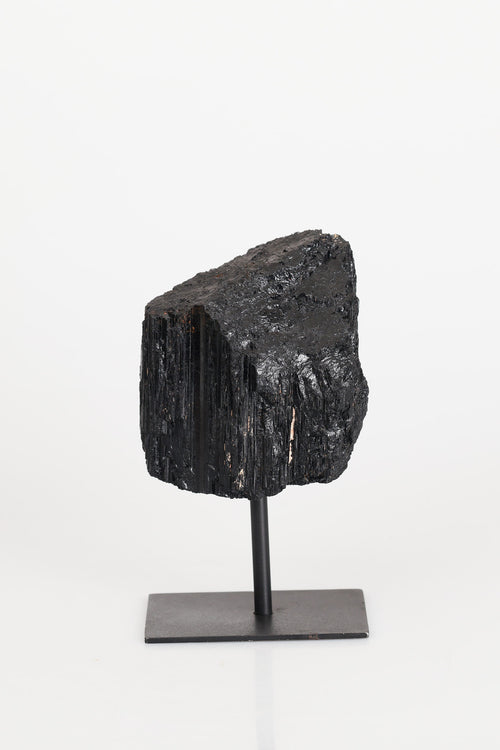 Turmalin Doğal Taş Standlı Parça