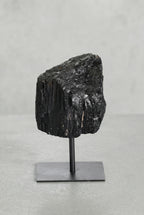 Turmalin Doğal Taş Standlı Parça