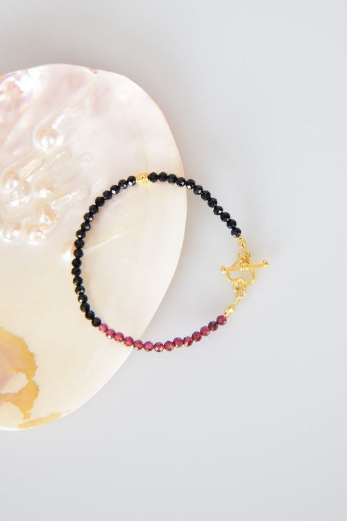 Turmalin - Garnet Doğal Taş 925 Ayar Gümüş Kapama Bileklik - Ayışığı Koleksiyonu