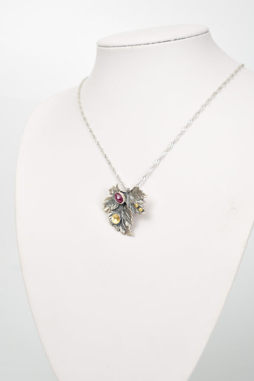 Yakut Doğal Taş 925 Ayar Gümüş Kolye