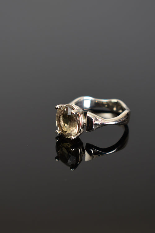 Zultanit ( Diaspore ) Doğal Taş 925 Ayar Gümüş Yüzük ( 3.62 Carat )