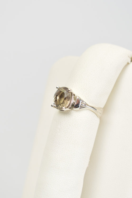 Zultanit ( Diaspore ) Doğal Taş 925 Ayar Gümüş Yüzük ( 3.62 Carat )