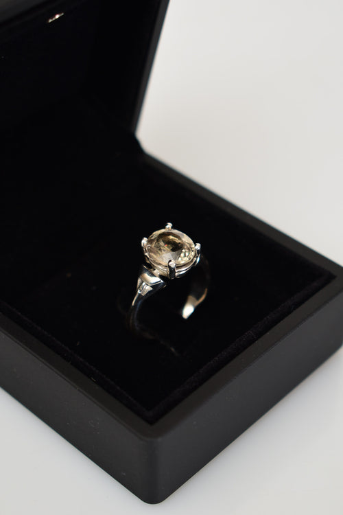 Zultanit ( Diaspore ) Doğal Taş 925 Ayar Gümüş Yüzük ( 3.62 Carat )