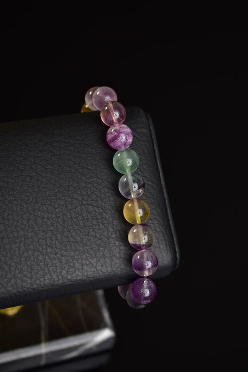 Erkek Doğal Taş Bileklikleri: Şıklığın Doğal Duruşu