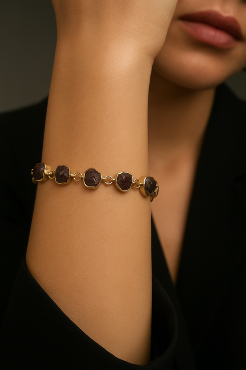 Doğal Taşların Renklerine Göre Takı Seçimi Rehberi