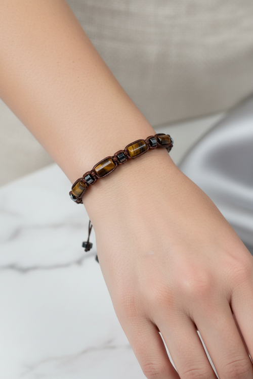 Kaplan Gözü ve Hematit Doğal Taş Bileklik – İpli Köşeli Makrome Model, Unisex Tasarım