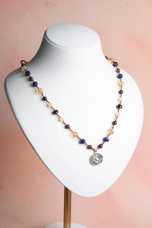 Sertifikalı Aslan Burcu Doğal Taş Makrome Kolye