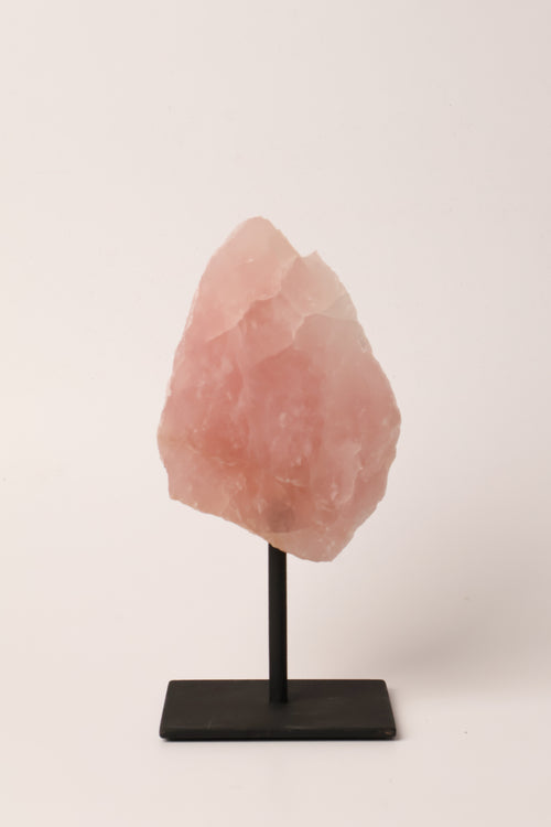 Pembe Kuvars Doğal Taş Standlı Ham Parça – 600 gr