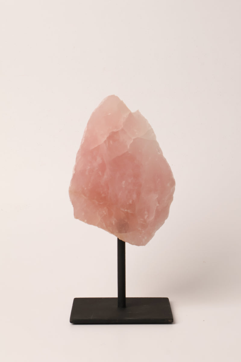 Pembe Kuvars Doğal Taş Standlı Ham Parça – 600 gr