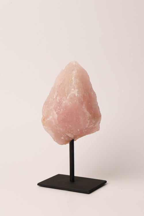 Pembe Kuvars Doğal Taş Standlı Ham Parça – 600 gr