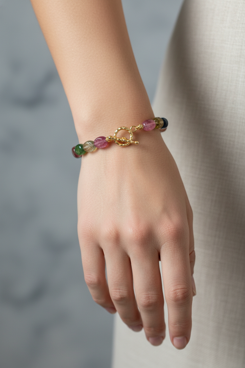 Özel Kesim Turmalin Doğal Taş Bileklik – Altın Kaplama ve Gümüş Aparatlı, Unisex Şık Tasarım