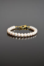 Pearl Natural Stone Silver Closure Design Bracelet