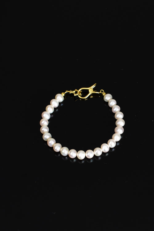 Pearl Natural Stone Silver Closure Design Bracelet