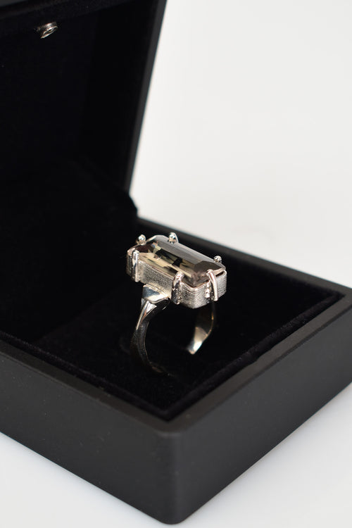 Zultanit ( Diaspore ) Doğal Taş 925 Ayar Gümüş Yüzük ( 6.29 Carat )