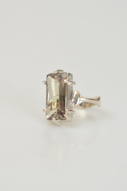 Zultanit ( Diaspore ) Doğal Taş 925 Ayar Gümüş Yüzük ( 6.29 Carat )