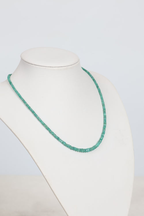 Zümrüt Doğal Taş Gümüş Kapama Süzme Kolye